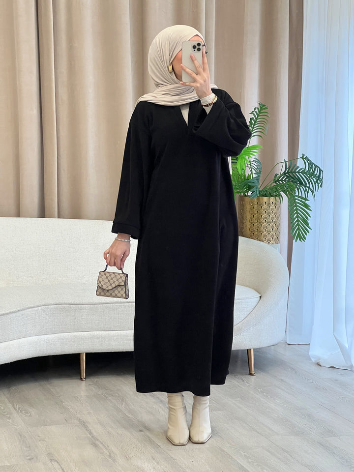 Nayla Cord Kleid in Schwarz