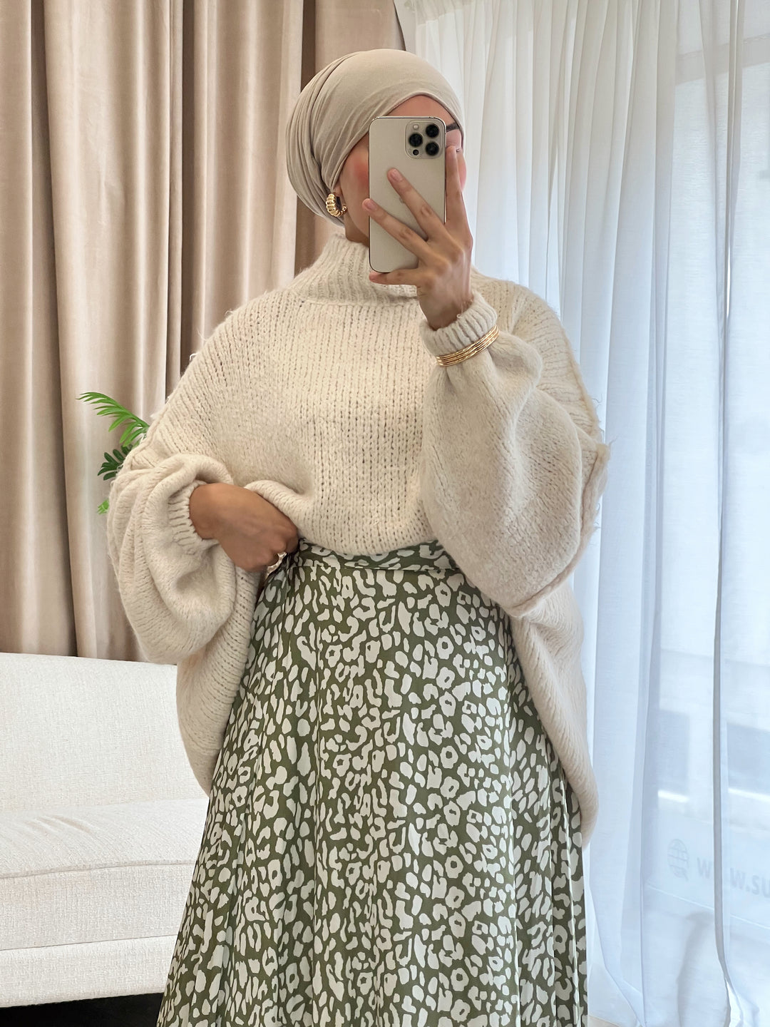 Vivi Oversized Pullover in Creme