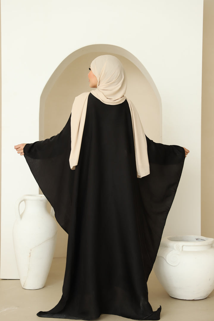 Miray Abaya mit Cape in Schwarz