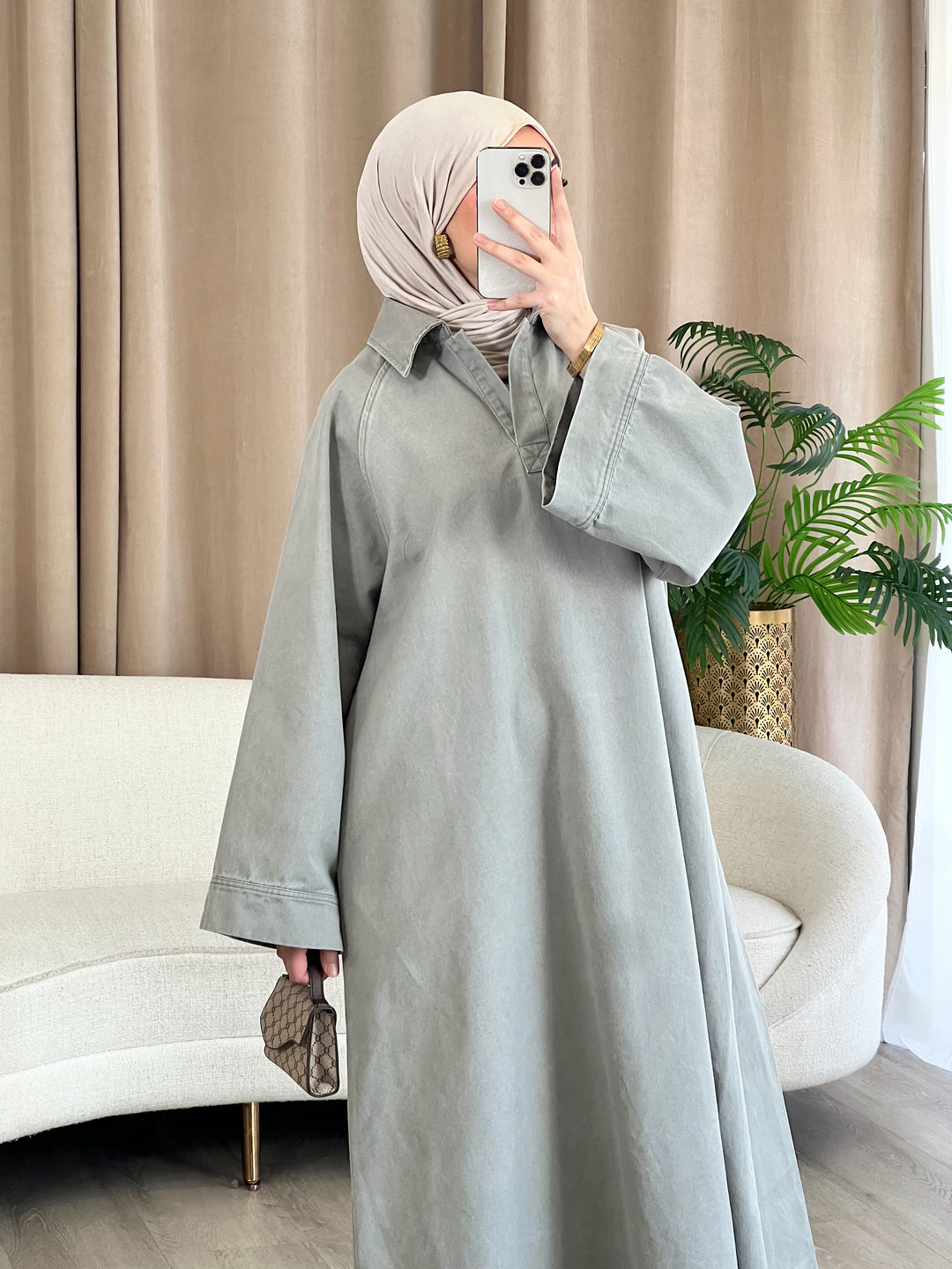 Zaynab Jeans Kleid in Grau