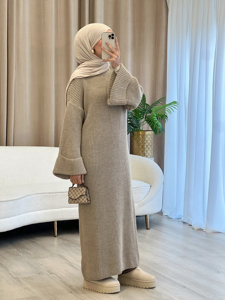 Viva Strick-Pulloverkleid in Taupe