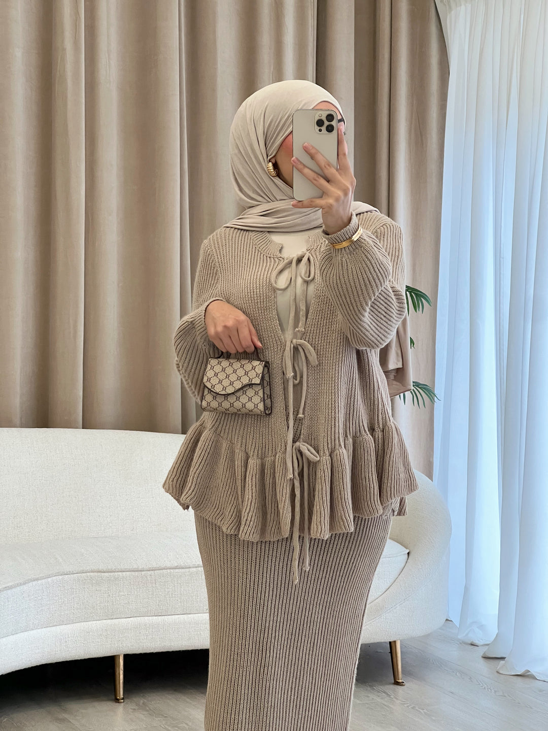 Lola Set in Taupe