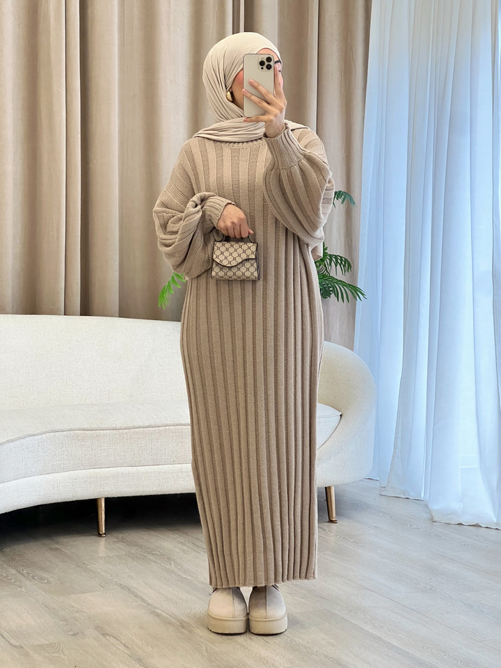 Liv Pulloverkleid in Taupe