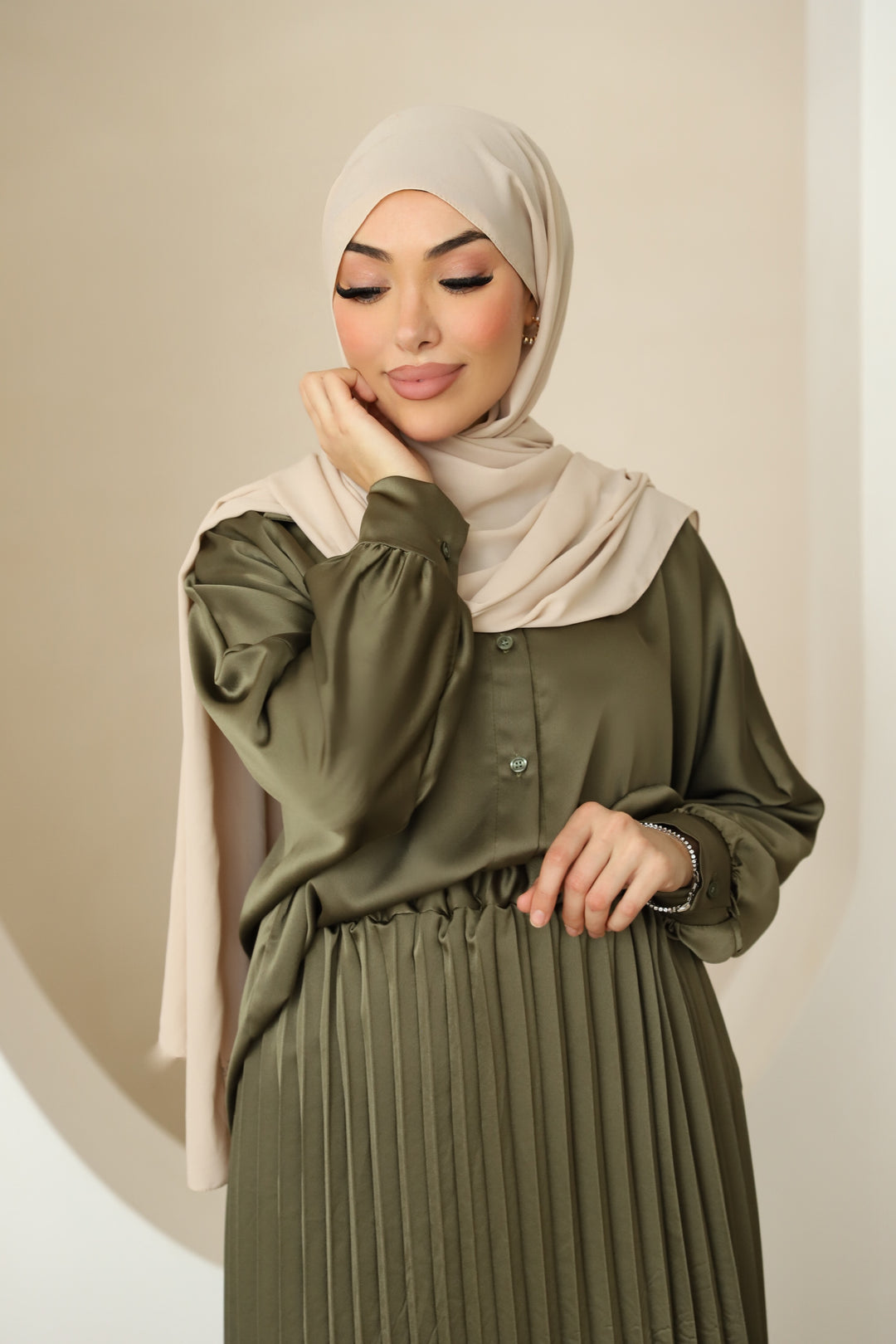 Roya Satin-Set in Khaki