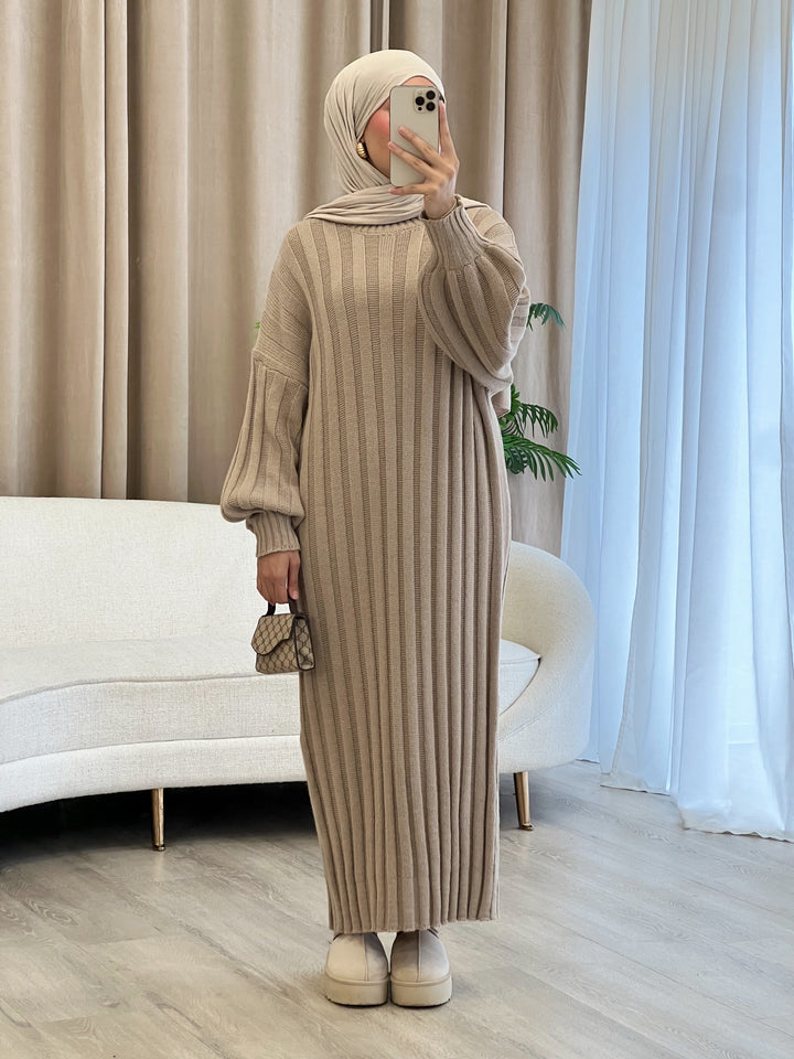 Liv Pulloverkleid in Taupe