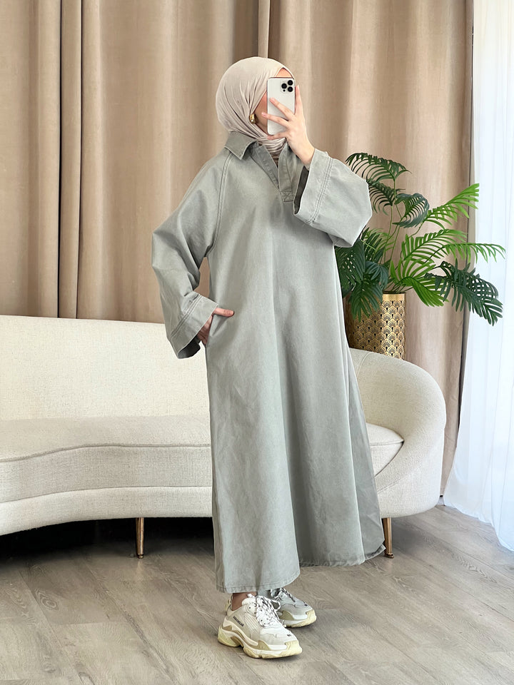 Zaynab Jeans Kleid in Grau