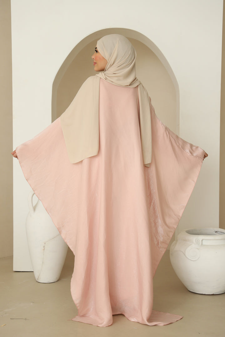 Miray Abaya mit Cape in Rosa